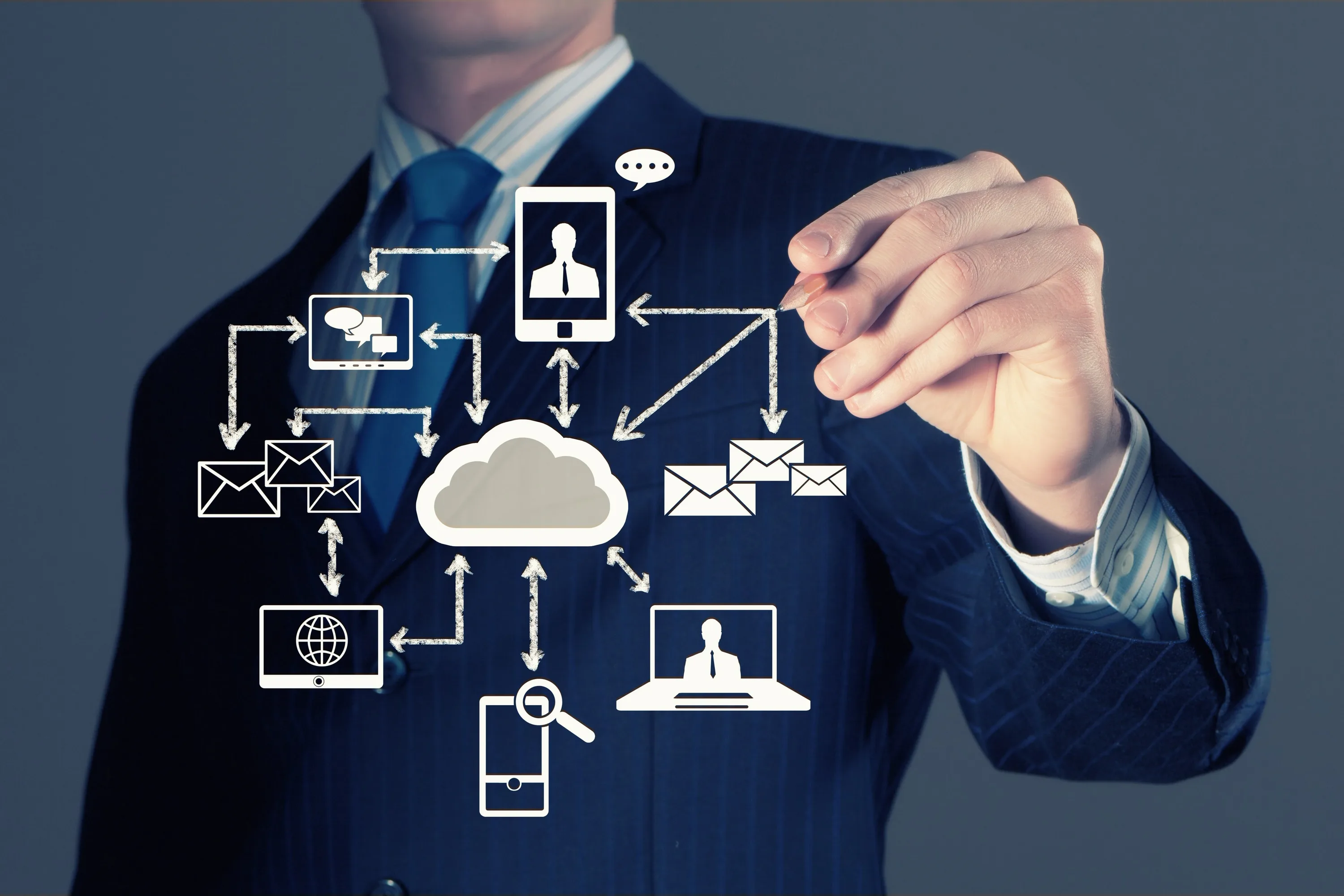 Administración de Servidores: Rendimiento y Seguridad Sin Interrupciones.